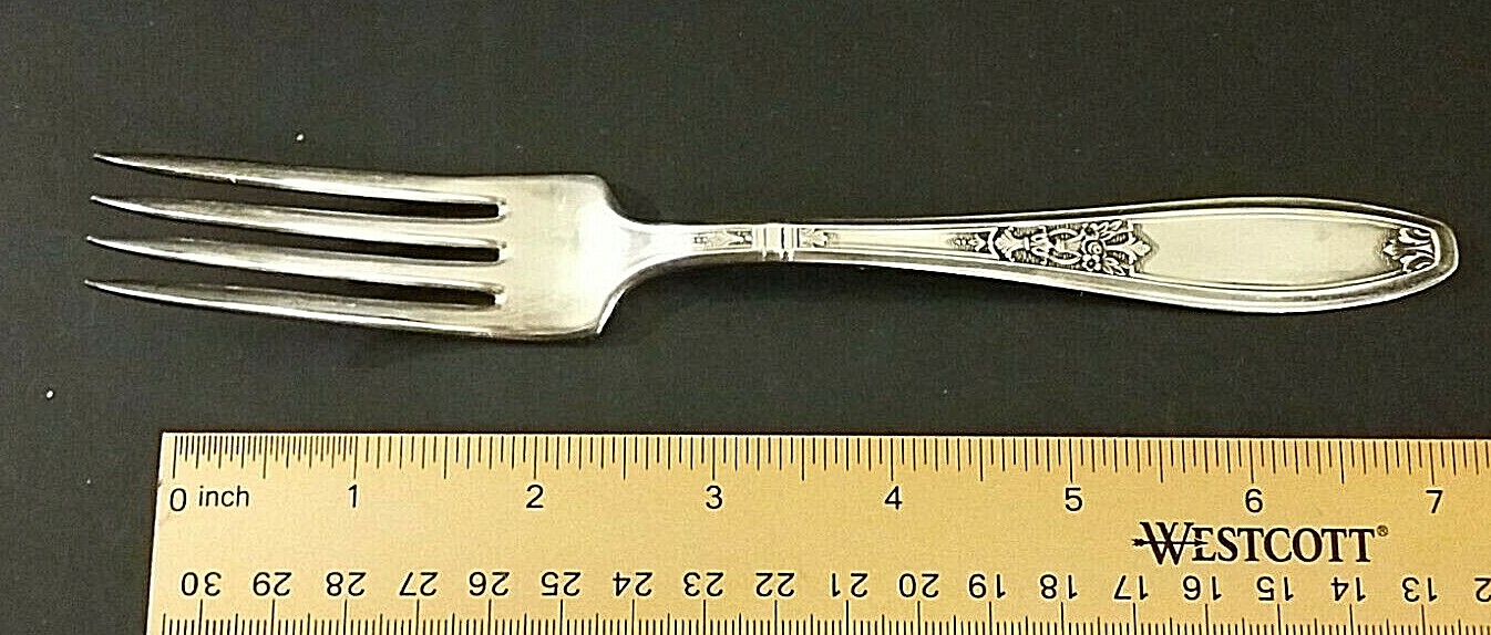 International Ambassador silverplate 7 5/8″ Dinner Fork