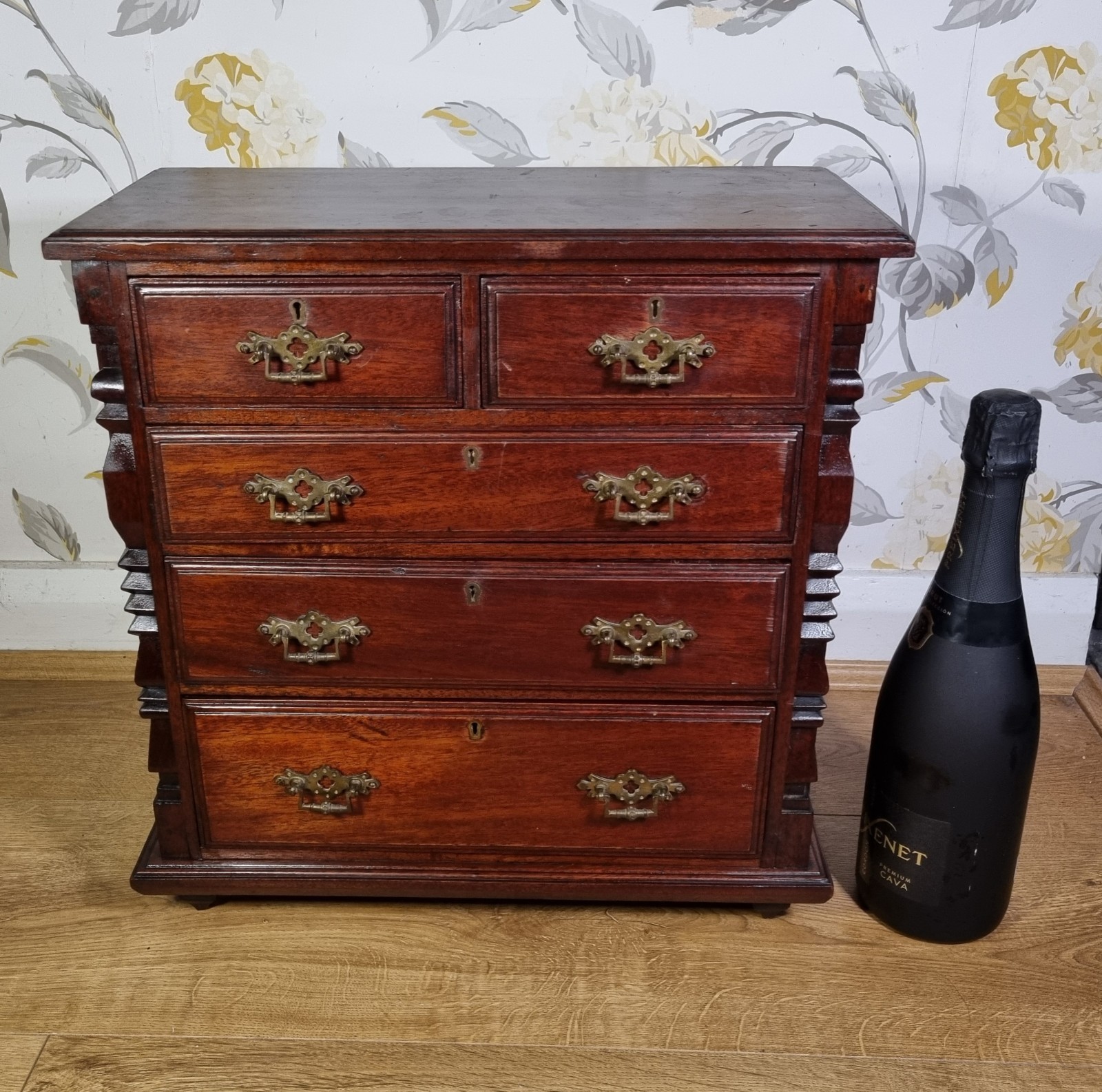 Antique 19th Century Mahogany Miniature Chest Of 5 Drawers Apprentice Piece