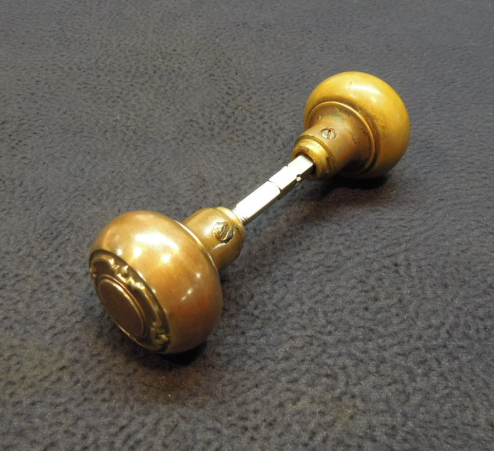 Antique Entry Mortise Lock Brass Knobs & Plates Cylinder Lock w/ 3 keys – Yale