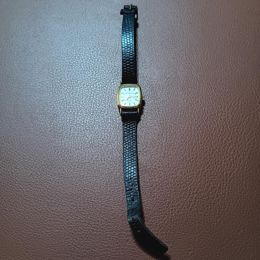 Lot of 7 Vintage Watches for Parts/Repair Guess Surge Elmo Lei Saks, Etc…