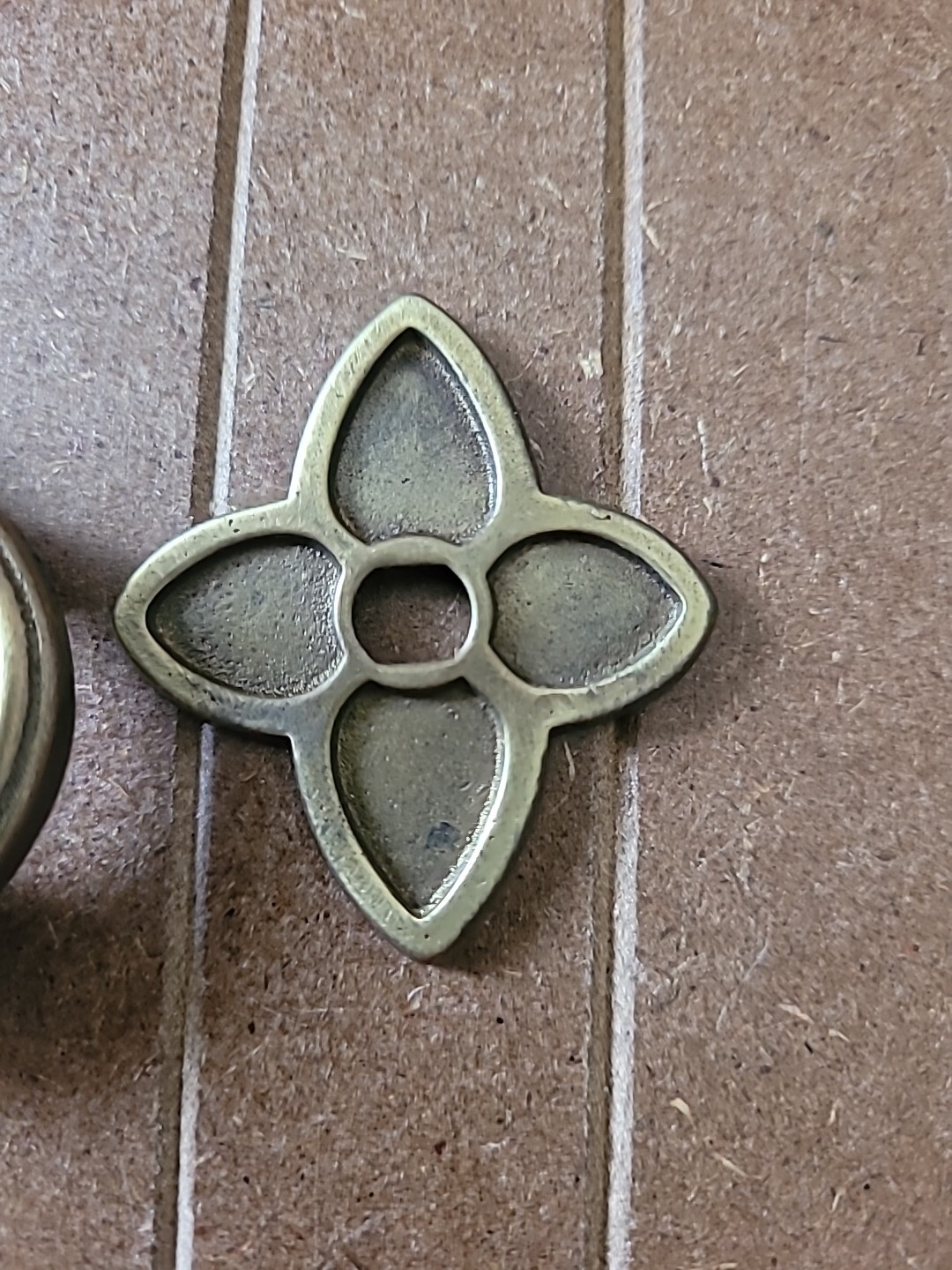 Knocker Style Drop Bail Pull Handle & Backplate Dark Aged Brass Vintage