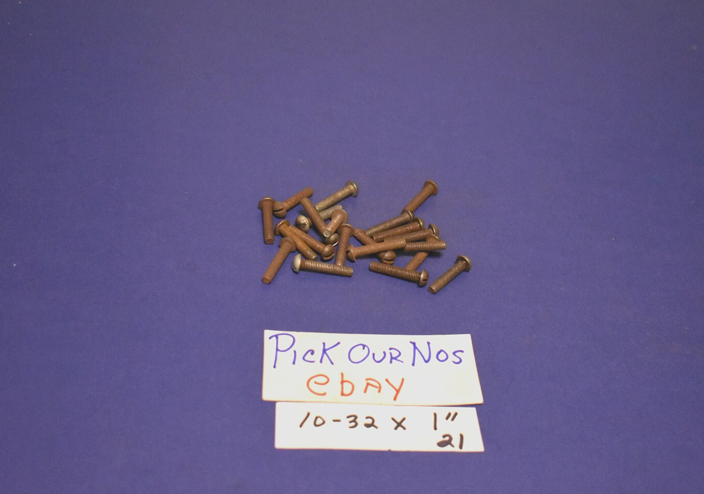21 Vintage 10-32 x 1″ Slotted Round Head Steel Machine Screws/Bolts