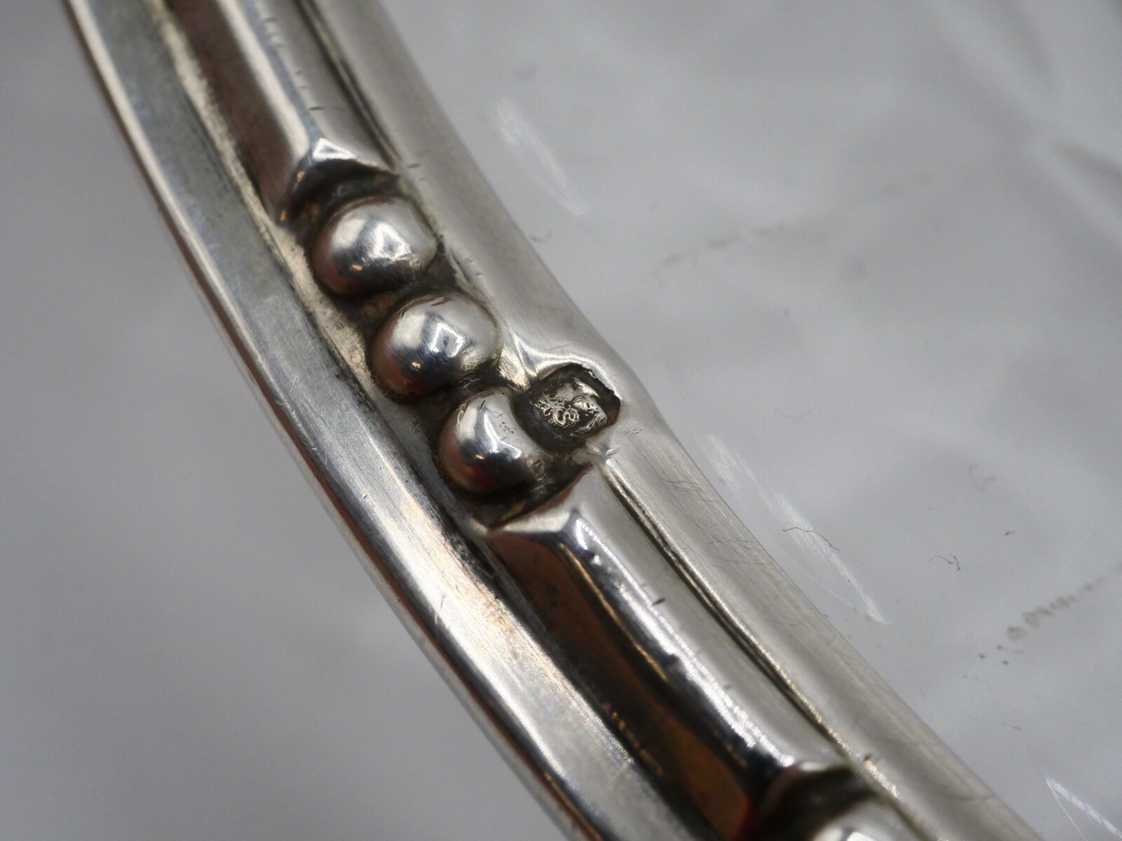 SOLID SILVER CUP OR PLATE WITH MINERVA HALLMARK 1ST TITLE AND CRYSTAL