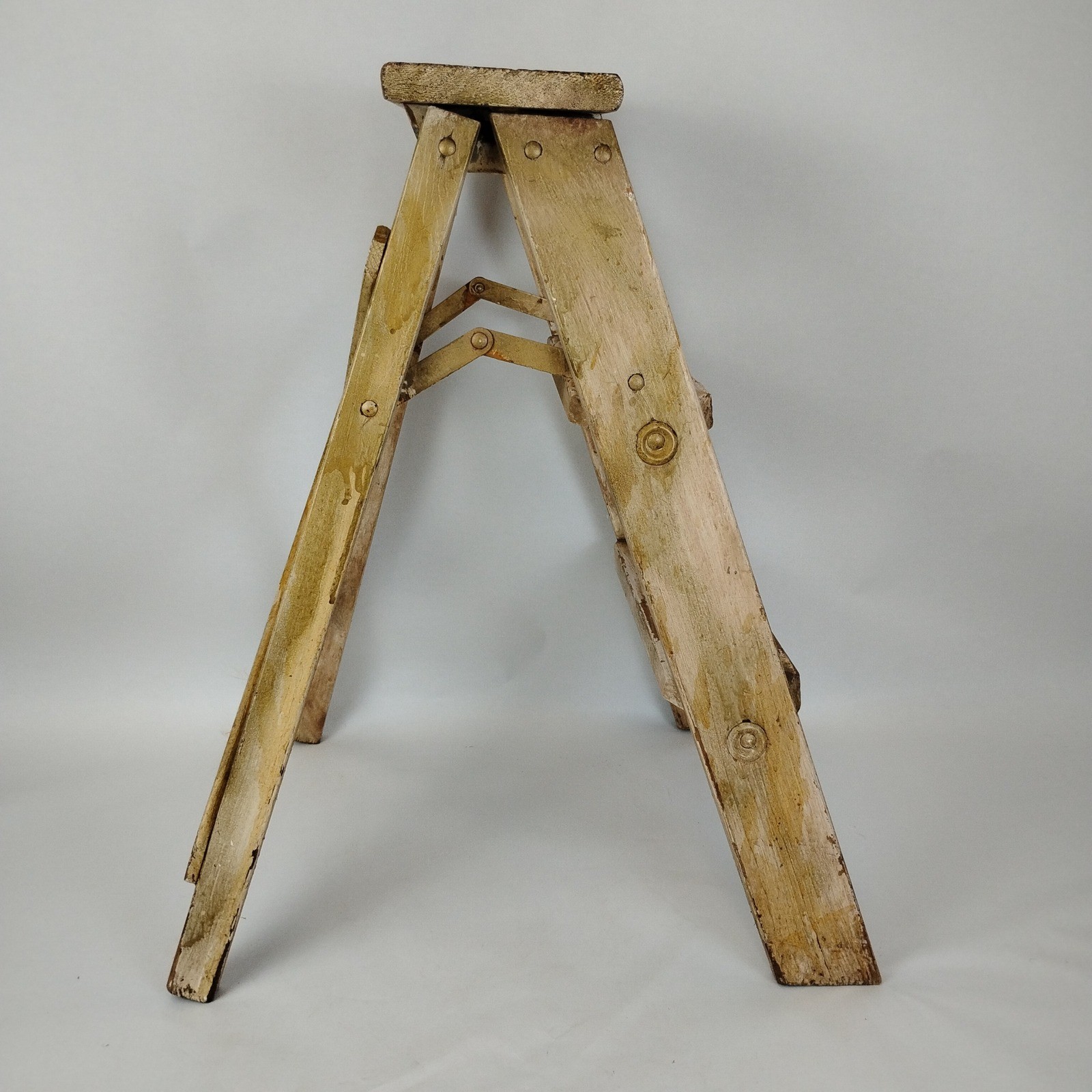 Vintage Wooden 3 Step Stool Ladder Rustic Farmhouse Plant Stand White 22″ Prop