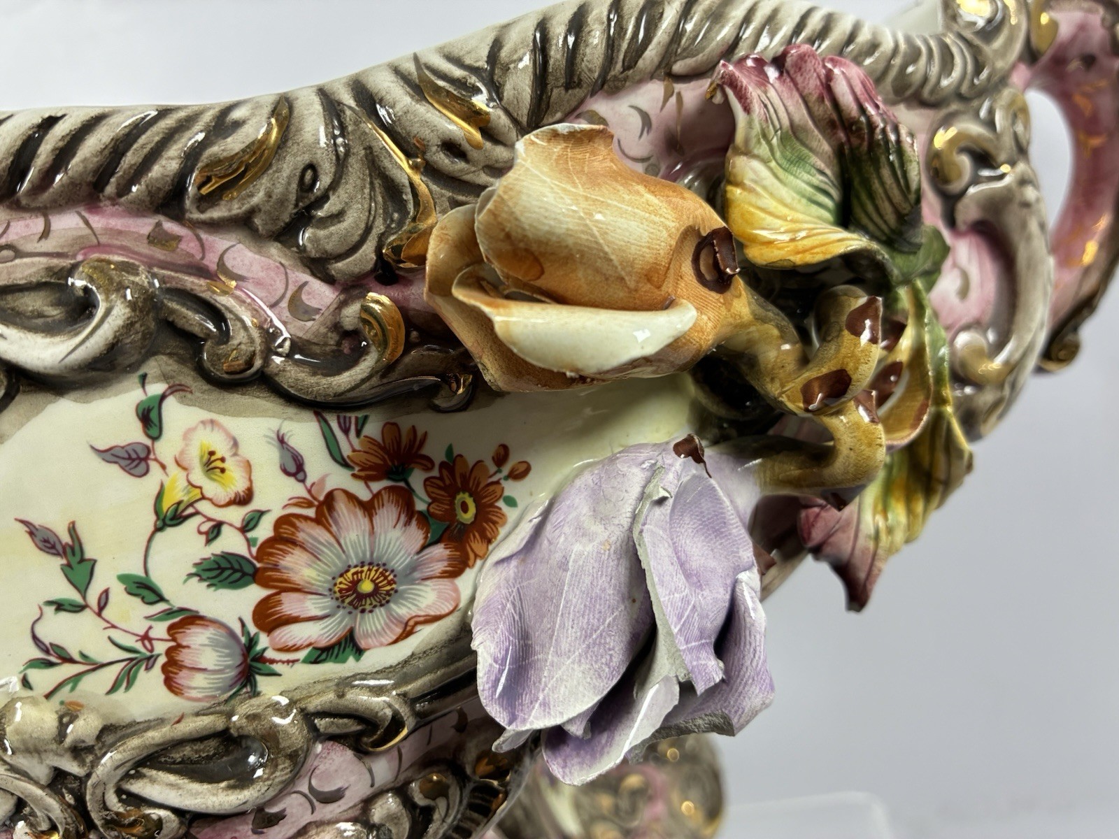 Made In Italy Capodimonte Centrepiece Vase/Bowl Table Decoration