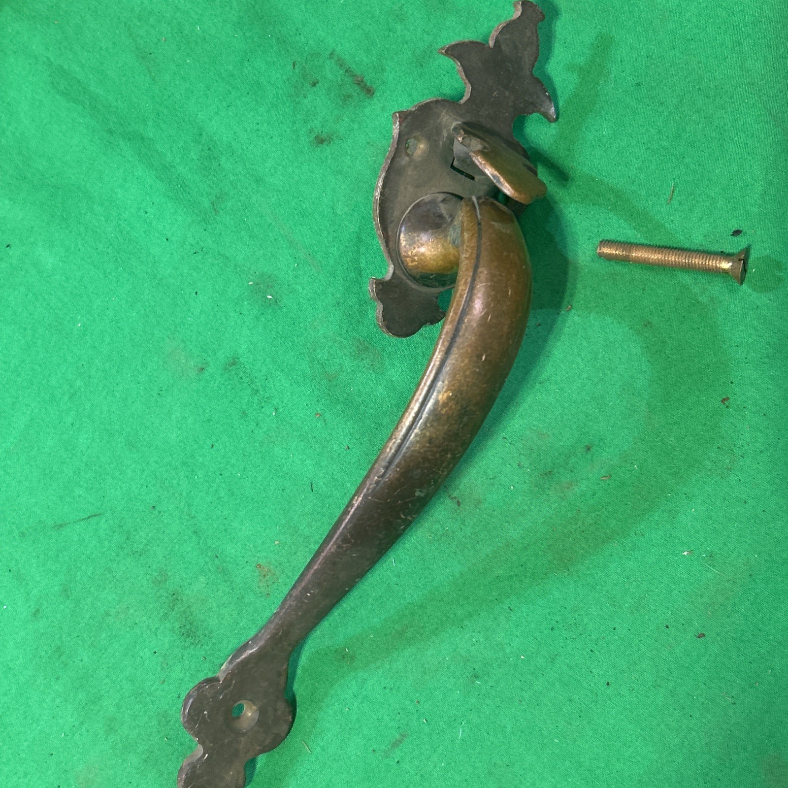 Vintage SOLID BRASS THUMB LATCH EXTERIOR FRONT DOOR PULL HANDLE