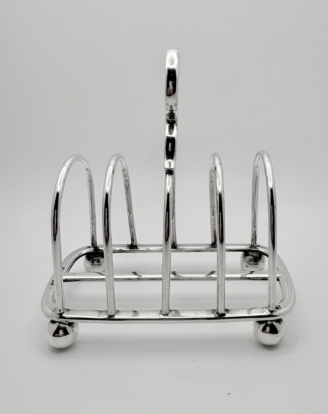 Sterling Silver Toast Rack with Handle, Goldsmiths & Silversmiths Sheffield 1923