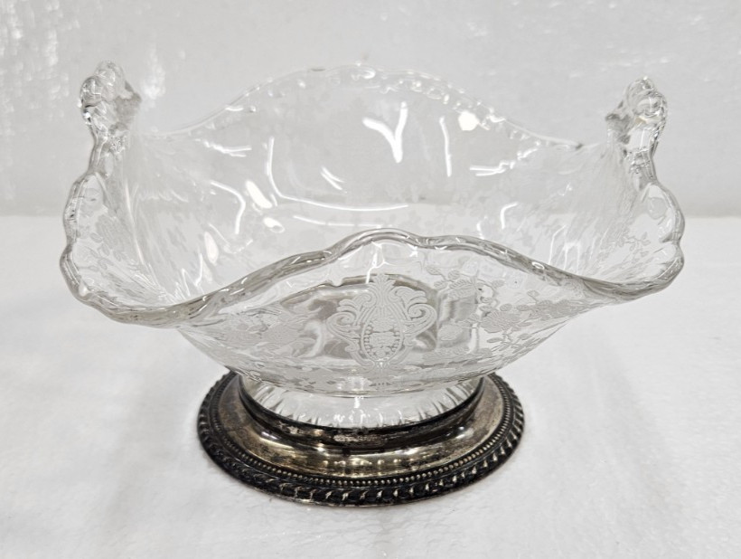 Cambridge Rose Point Etched Glass 7.5″ Bowl Wallace Sterling Silver Base #4640