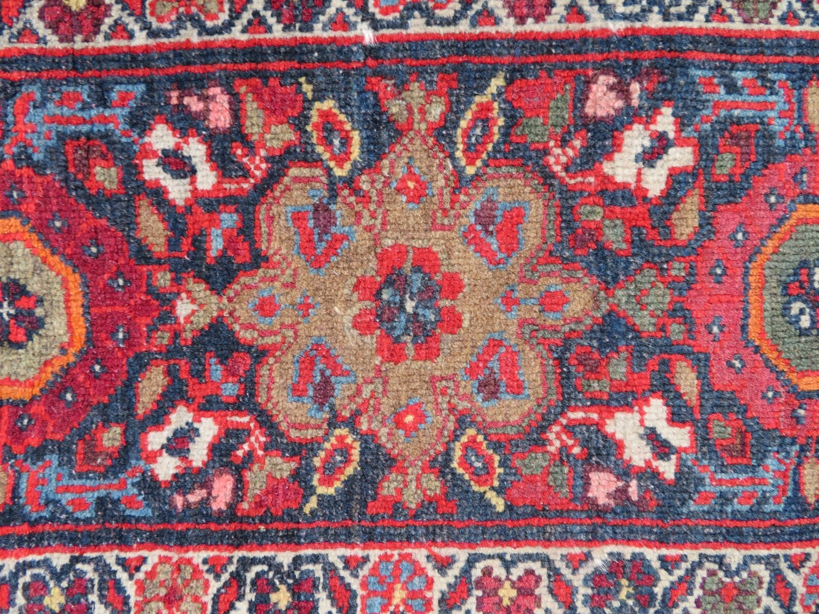 A Fine Antique Malayer Rug. Circa 1880. 204cm X 130cm