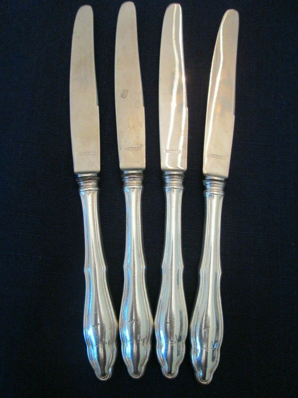 SET 4 BUTTER KNIVES! Vintage HOMAG European silverplate: HFL7 pattern: LOVELY