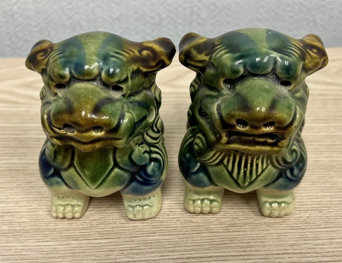 Chinese Foo Dog Fu Lions Figurine Set of 2 Glazed Ceramic 3.75″ 012026AKT3
