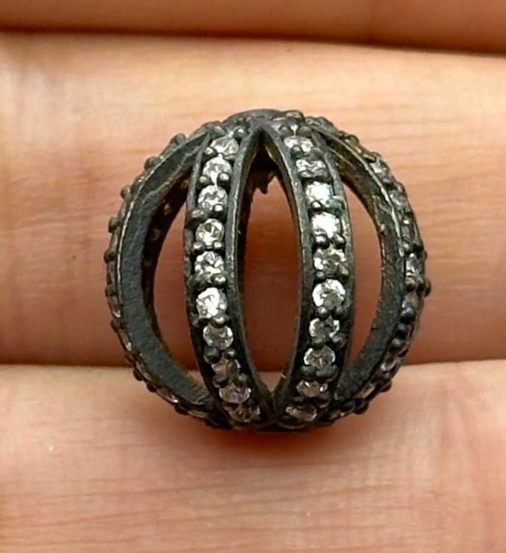Wonderful white crystal stone near eastern solid silver gold golding unique bead