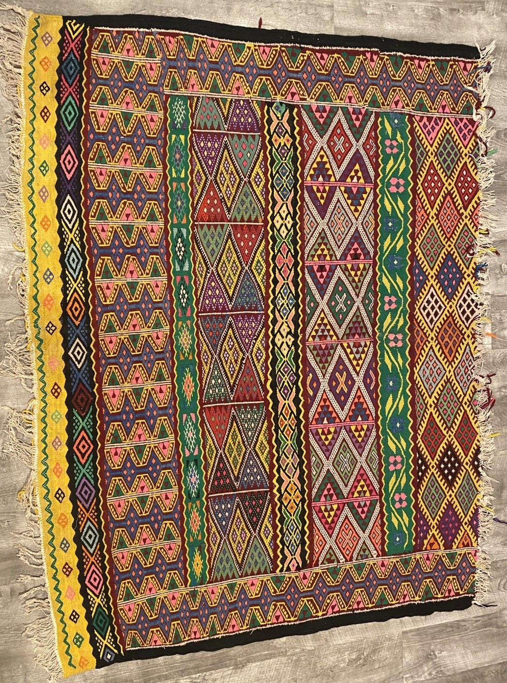 Rug Moroccan Traditional Wool Handmade Multicolor Kilim 4’ 10” X 3’ 9”