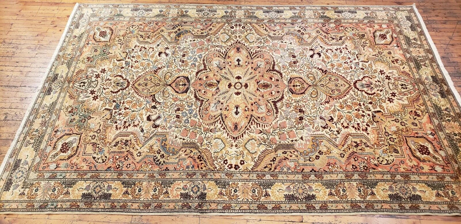 Beautiful 1930-1940s Antique Wool Pile,Natural Dye Legendary Hereke Rug 6’6″×10′