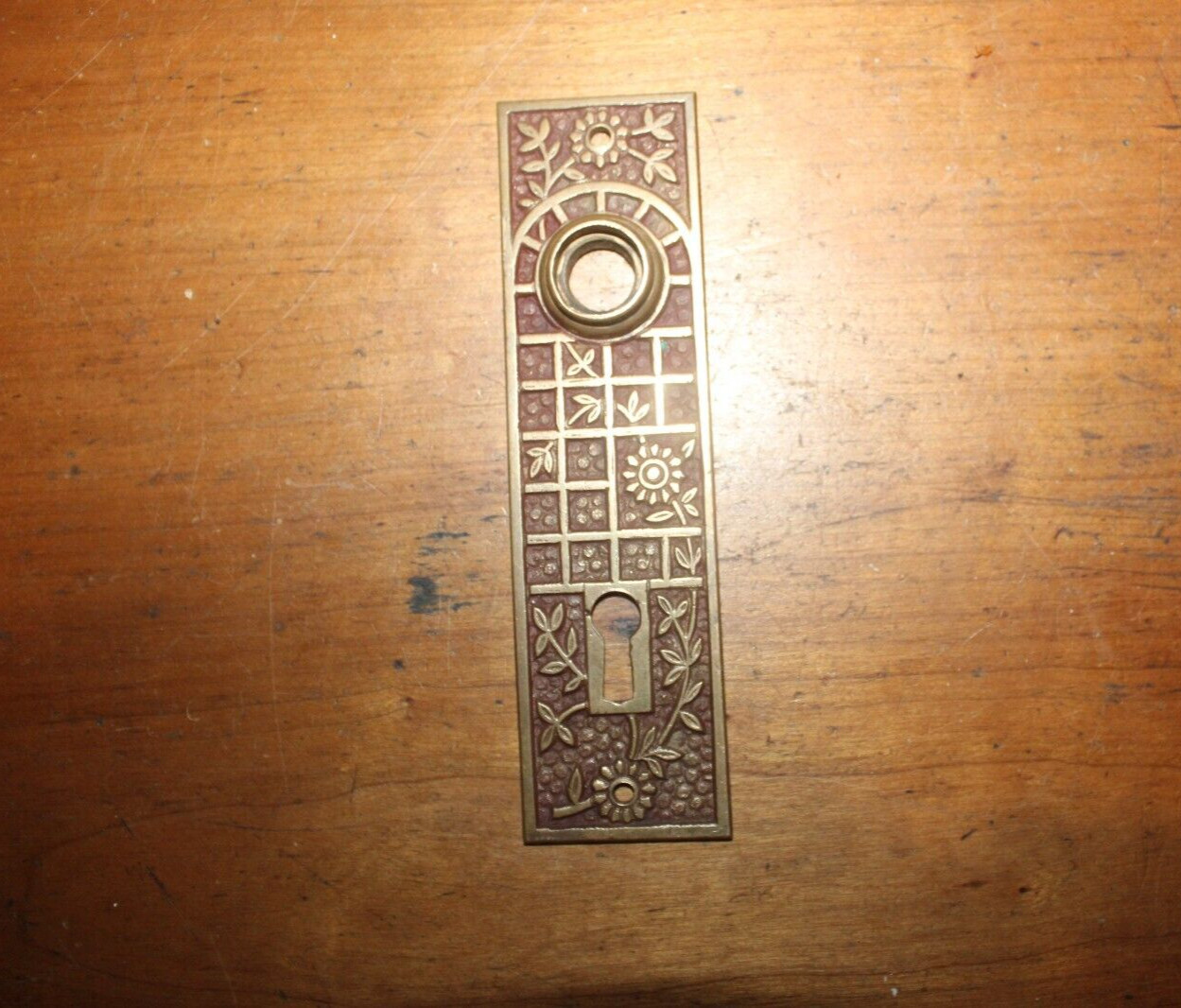 Choice B-11500 Antique Cast Bronze Escutcheon Schroder Vine & Trellis B-29