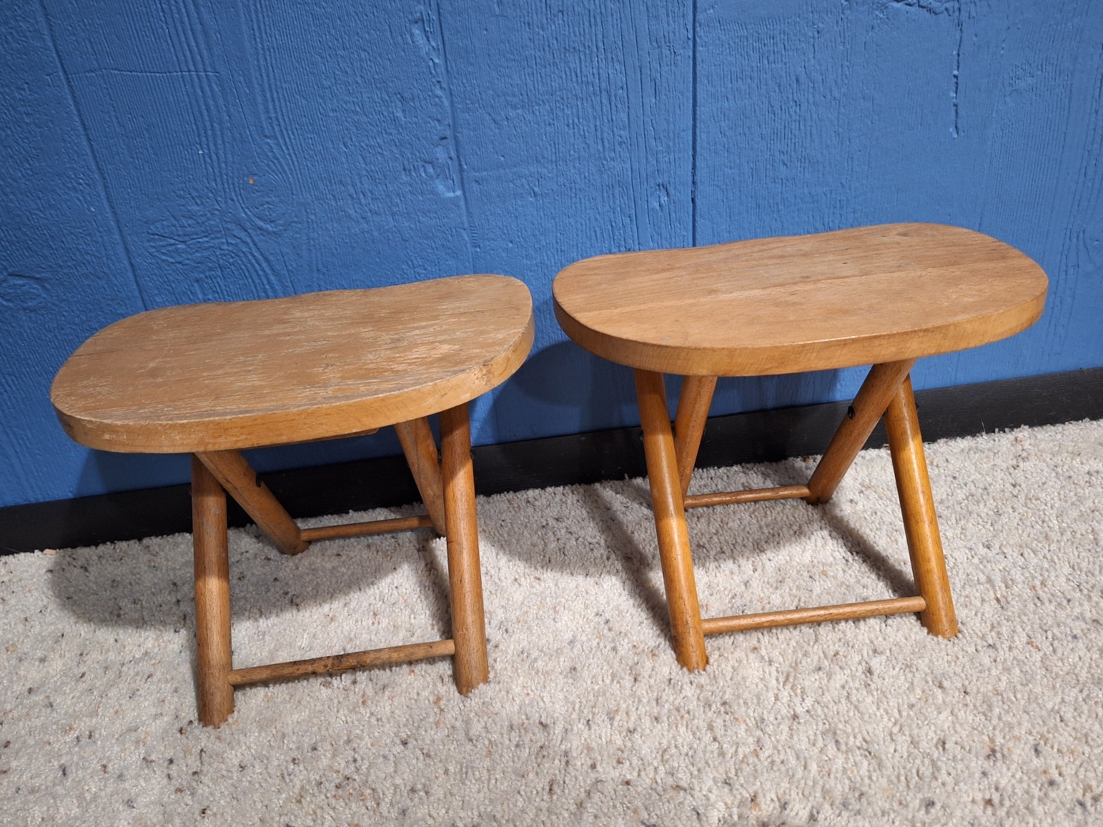 2 MCM Vintage NEVCO Fold ‘N Carry Wood Stools Foldable farmhouse plant stand