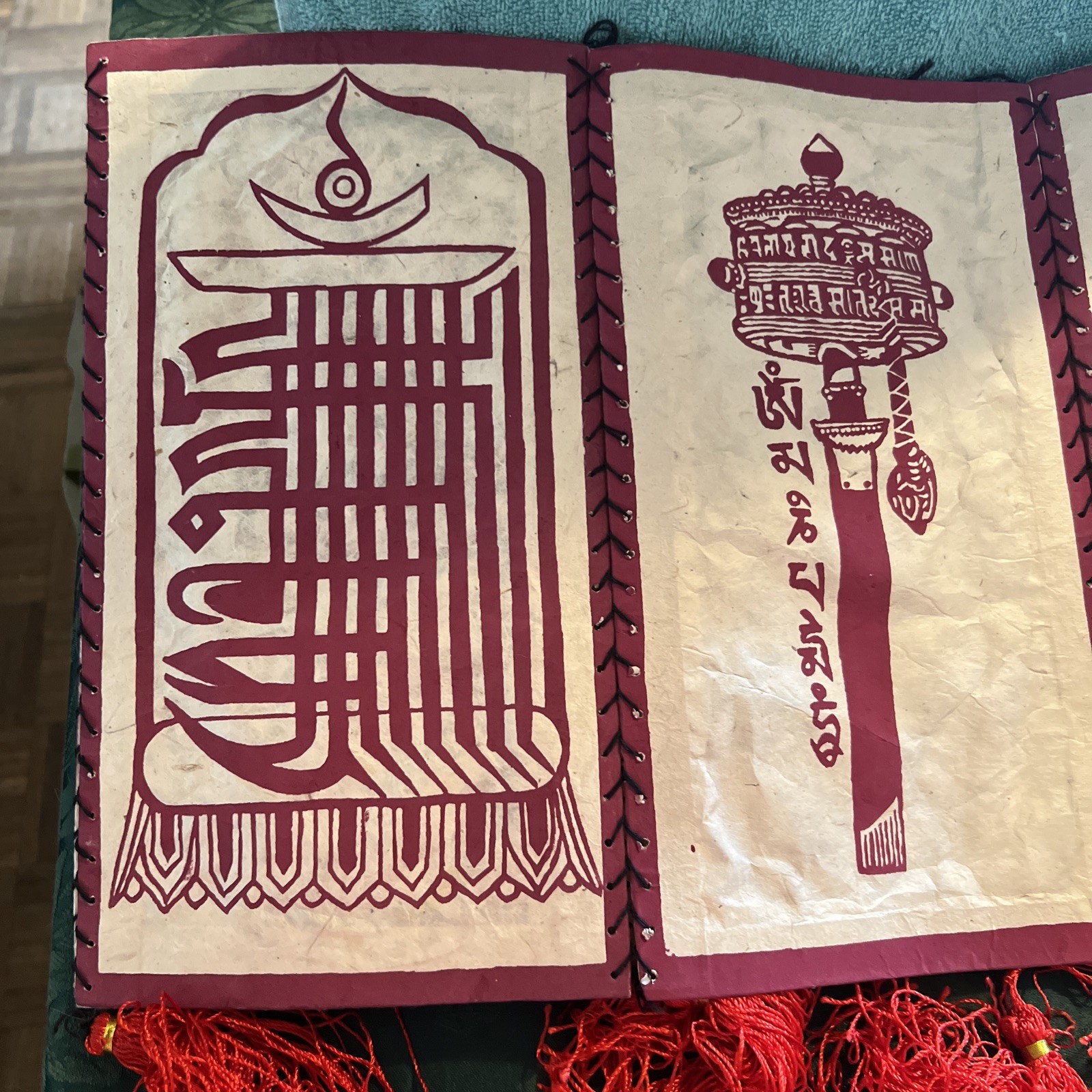 Vtg Kalachakra Hanging Paper Lantern With Tassels 6 Sided 12”x7” Panels Lotta Pa