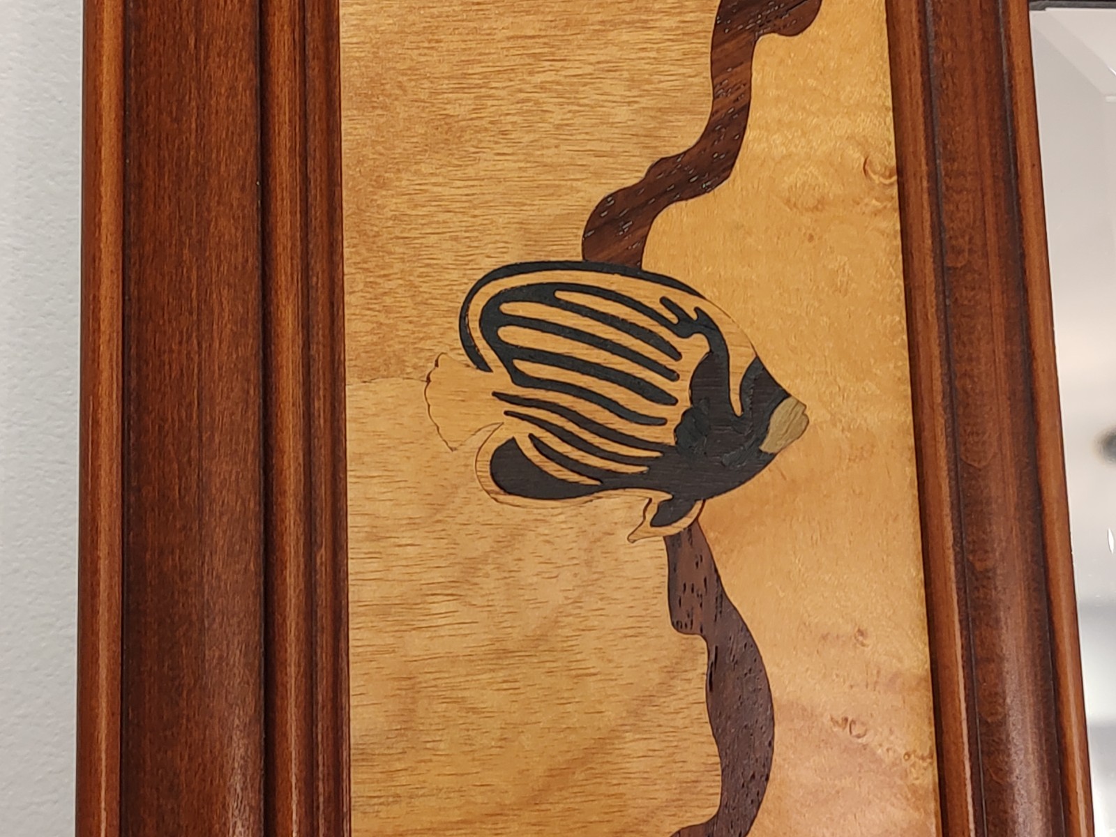 HUDSON RIVER INLAY MIRROR – SEASHELL BORDER MIRROR – WOOD MARQUETRY 25 X 31