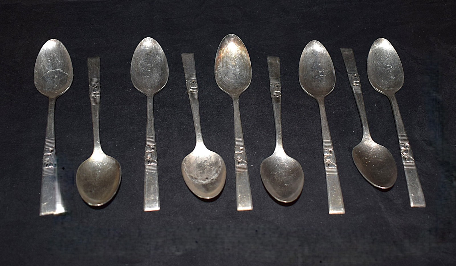 Vintage Art Deco Silverpate Flatware/Dinnerware/Silverware ~ 34 Pieces