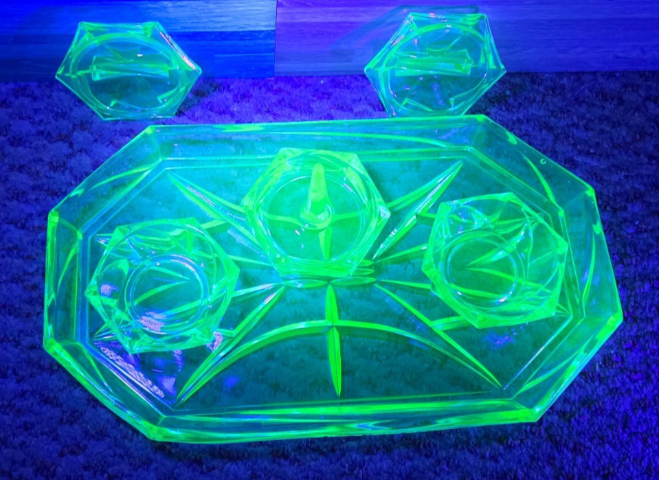 Art Deco Uranium Glass Dresser Set – 6 Pieces – AS IS