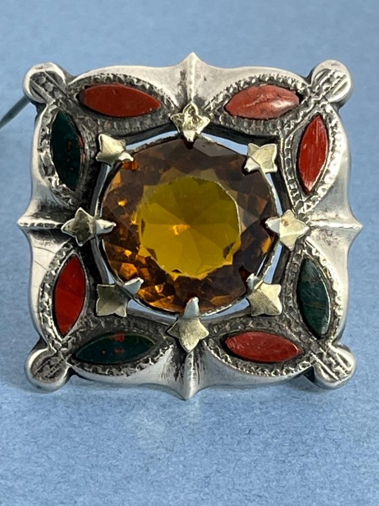 STUNNING ANTIQUE VICTORIAN SOLID SILVER SCOTTISH AGATE CITRINE BROOCH C.1890