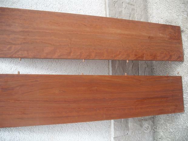 Antique Maple Gateleg Dining Table.