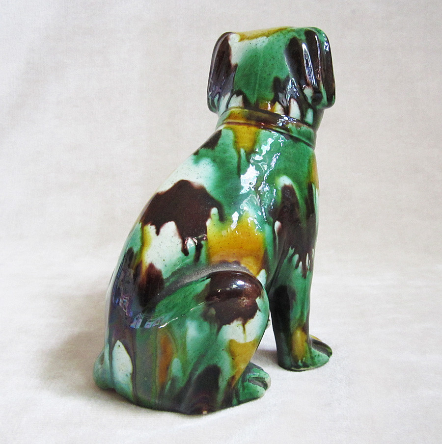 CHINESE EXPORT SANCAI-GLAZED PORCELAIN SEATED HOUND, Kangxi Period, c. 1662-1722