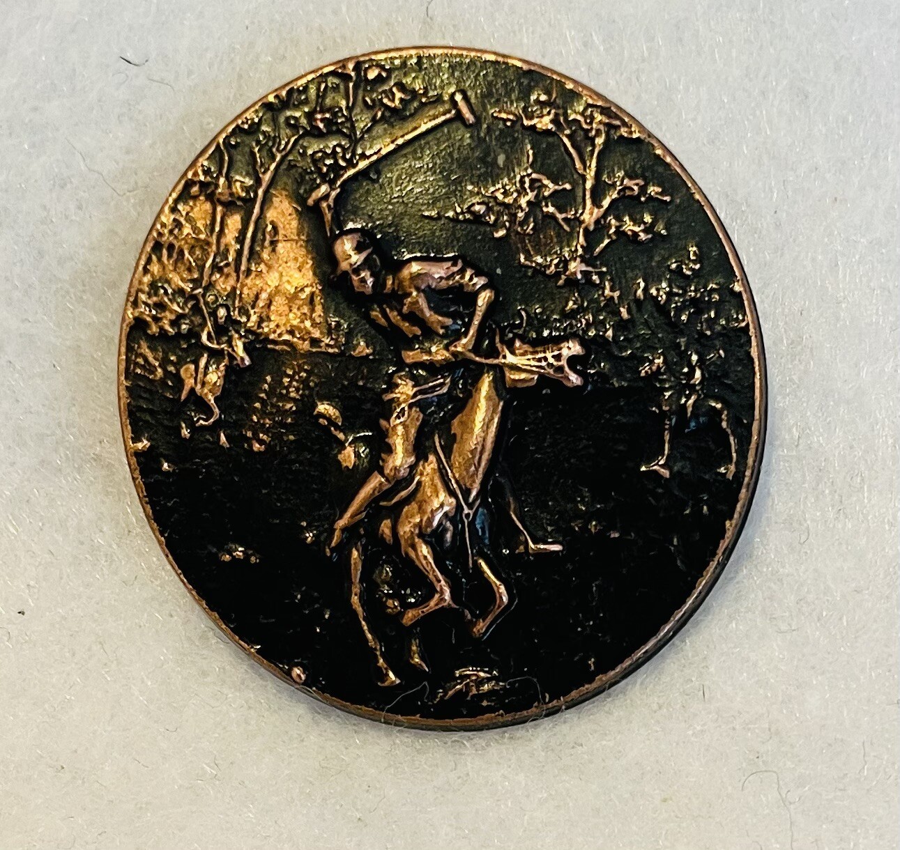 SCARCE ANTIQUE 1-PC BRASS? COPPER? BUTTON WITH POLO PLAYERS, 1-1/8”