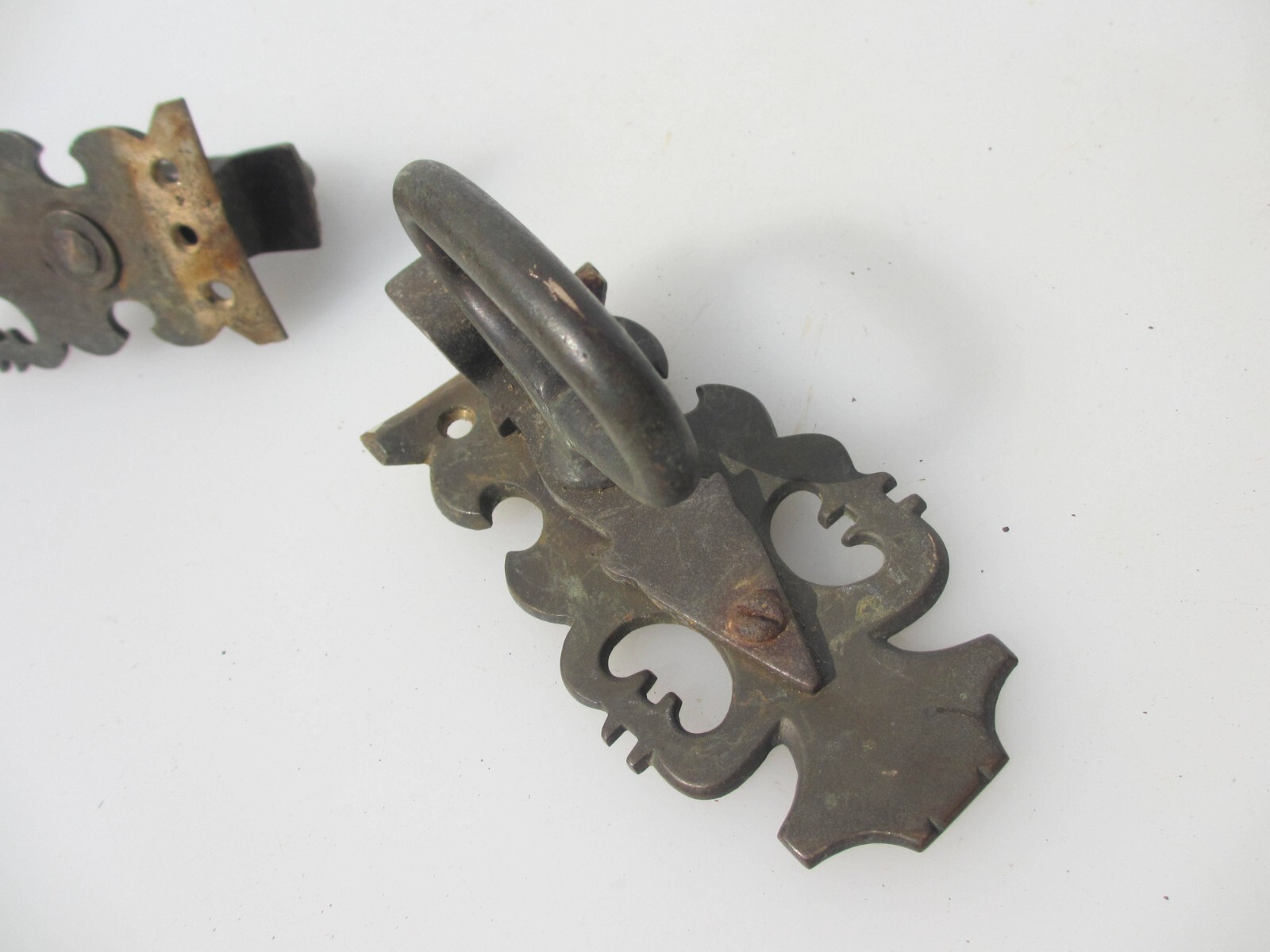 Victorian Brass Handles Pulls Chest? Antique Old Vintage — MYSTERY ITEMS —