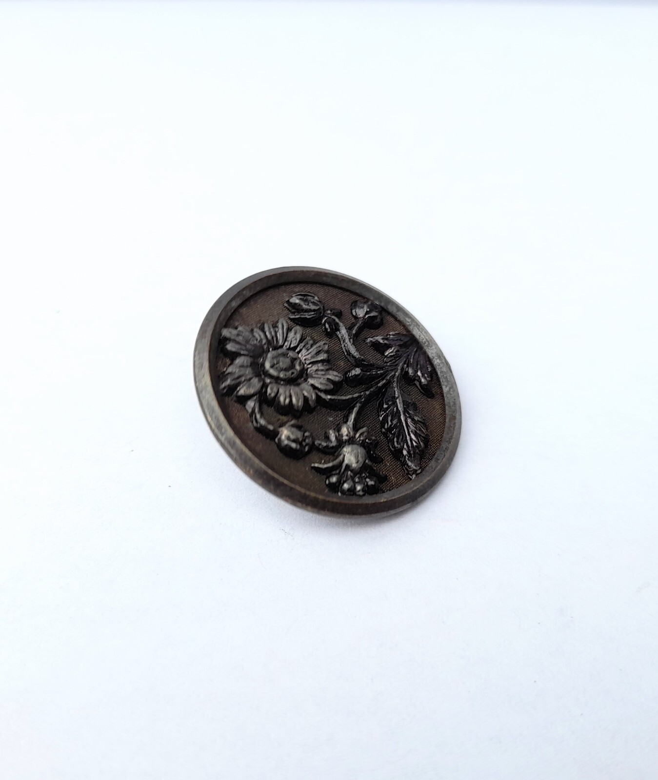 Antique Victorian Picture Button Sunflowers Metal Mesh Screen Vintage Floral