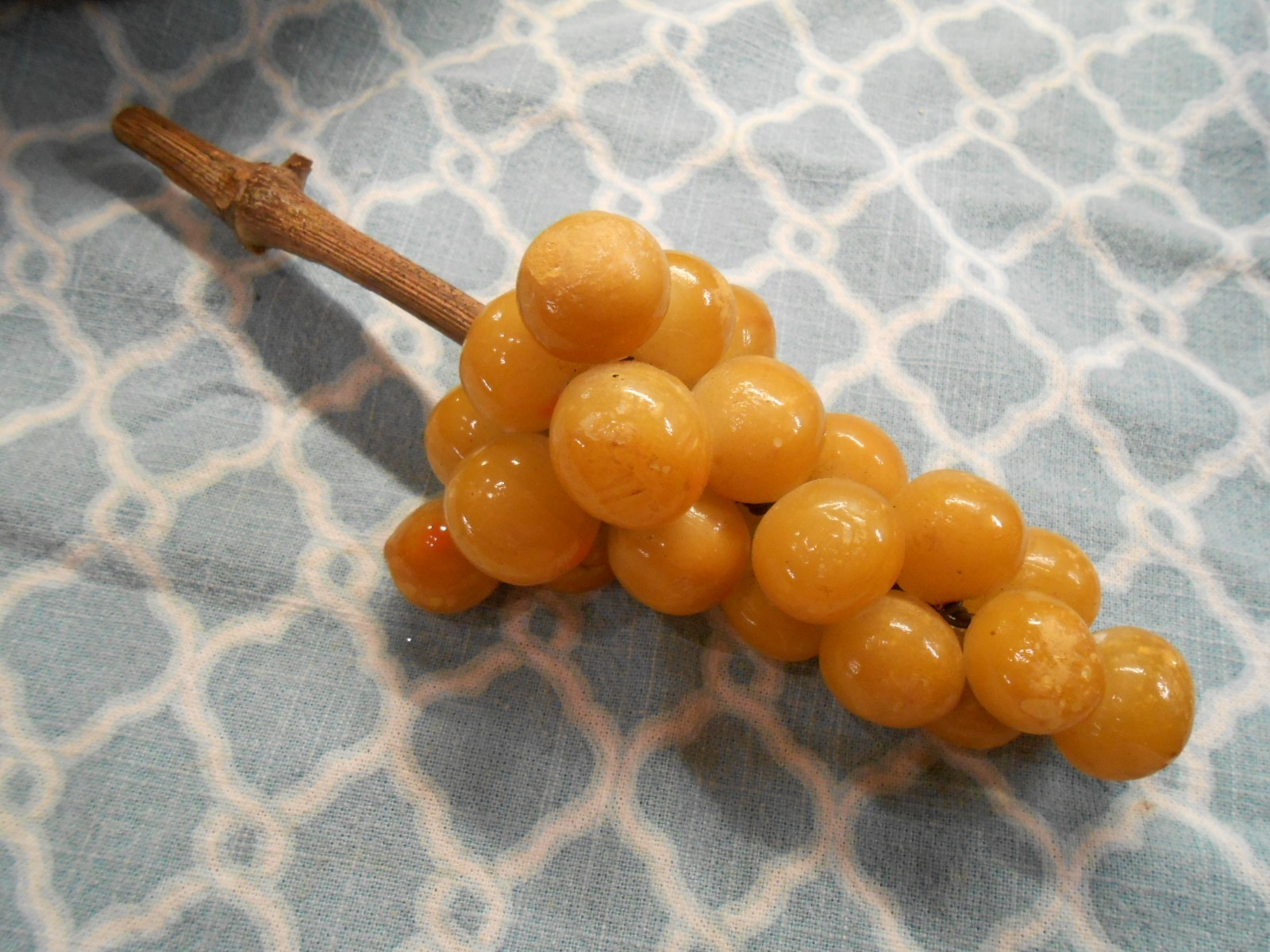Antique Alabaster Stone Fruit GOLDEN GRAPES Wood Stem c.1900-49