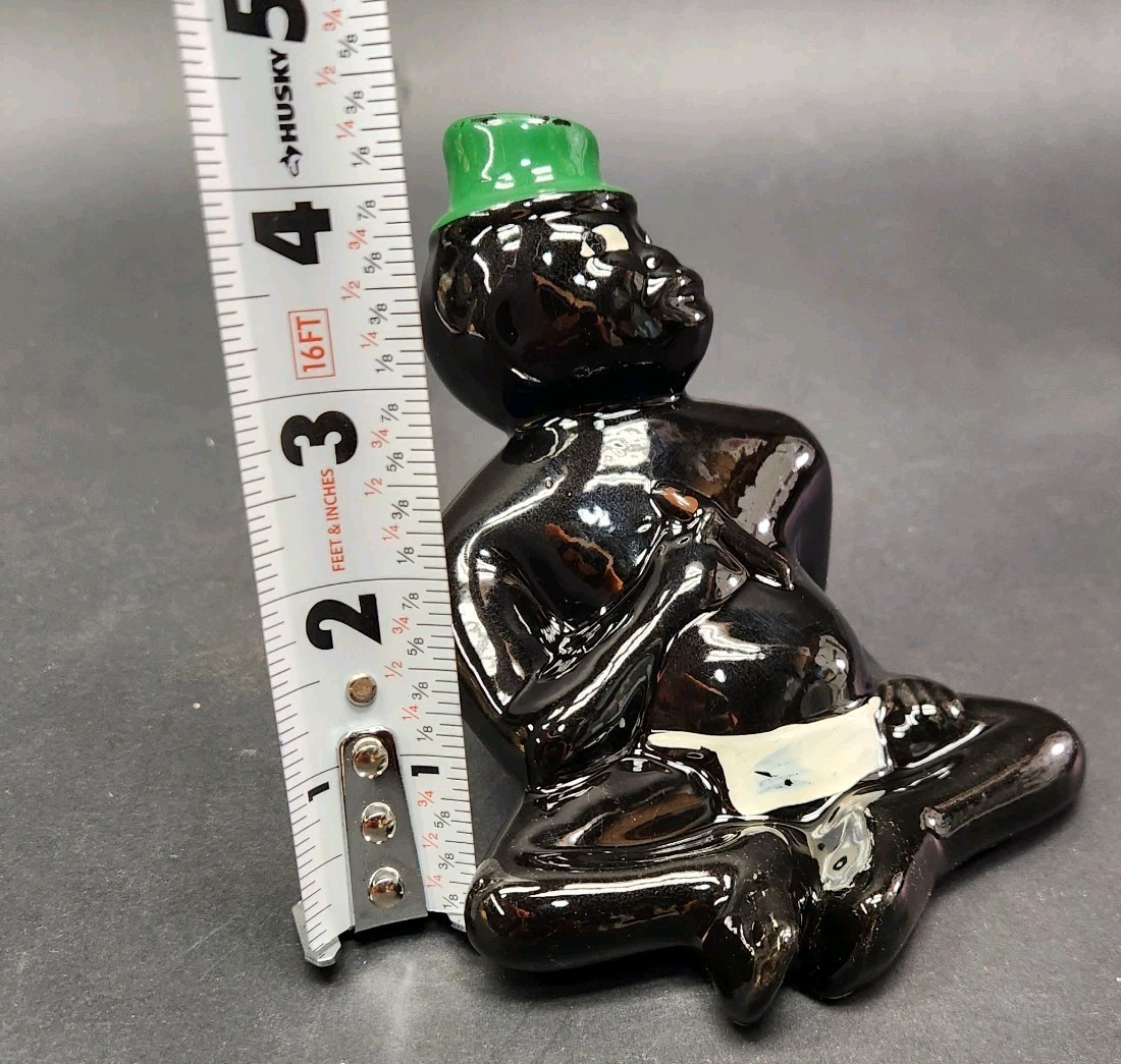 Mid 20th century (1940-1960 )Black American Green Hat Cross Legs Glazed Ceramic
