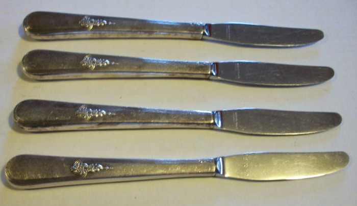 International Silver Holmes & Edwards Youth Lot of 4 Dinner Grille Knives Knife