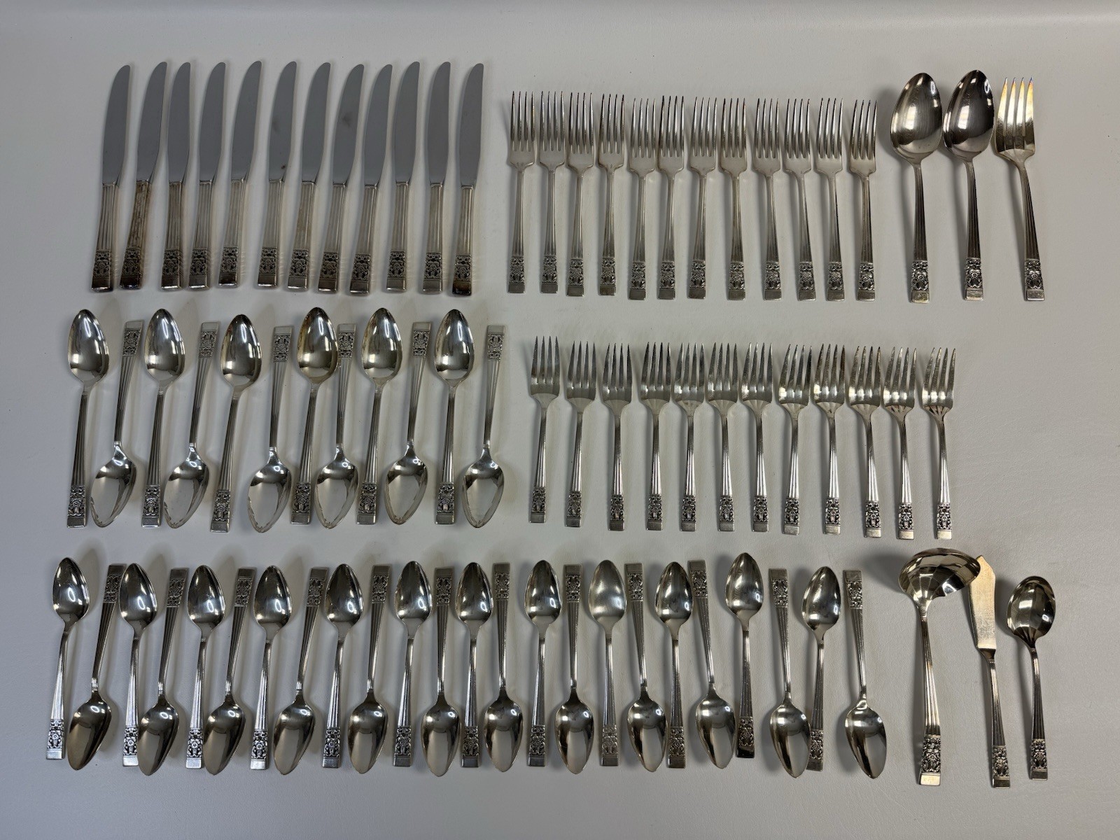 78 Pc Oneida Community CORONATION Silverplate Flatware Set Orig Box Serves 12