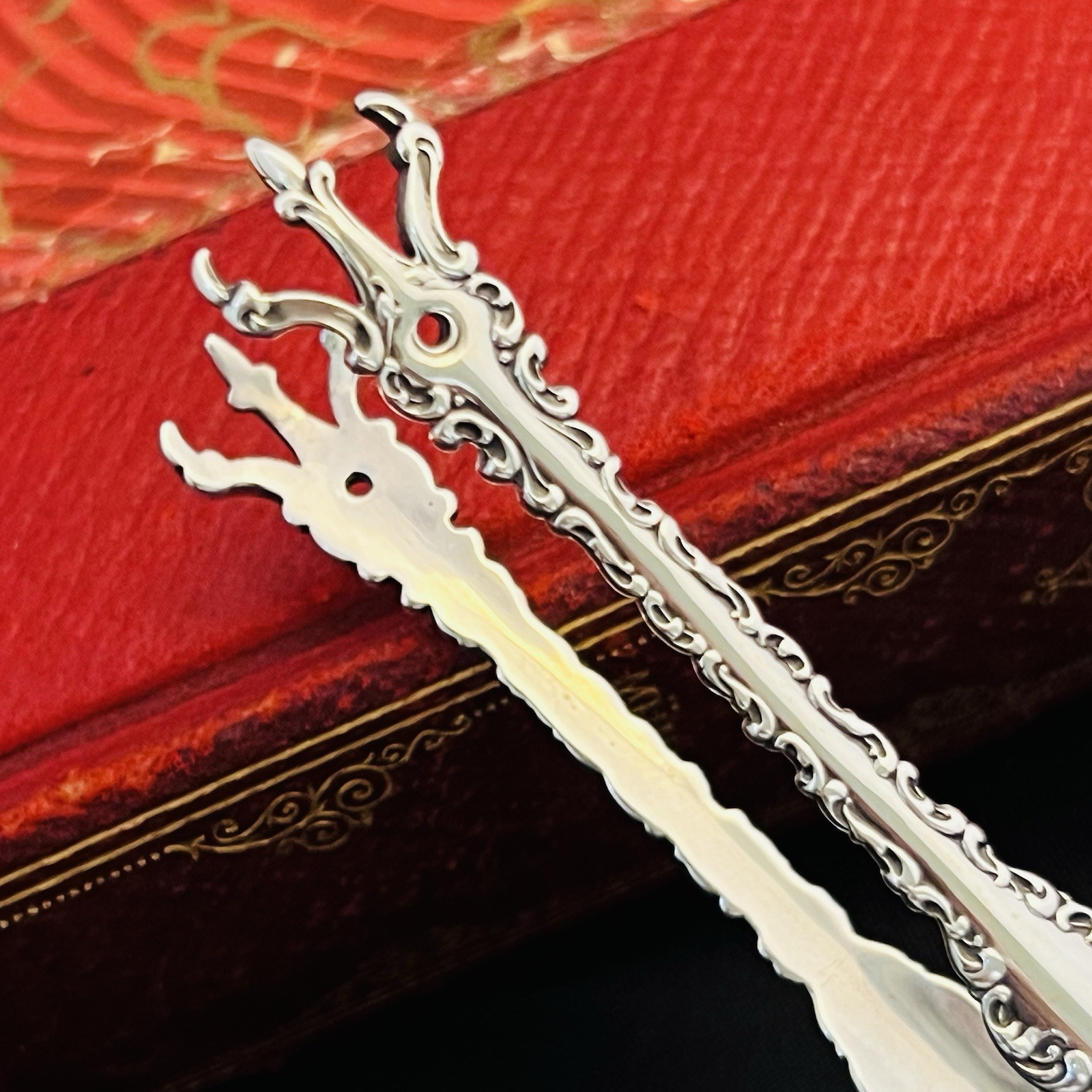 Louis XV Sugar Tongs Sterling Silver by WHITING – Gorham Silver – 4.25″