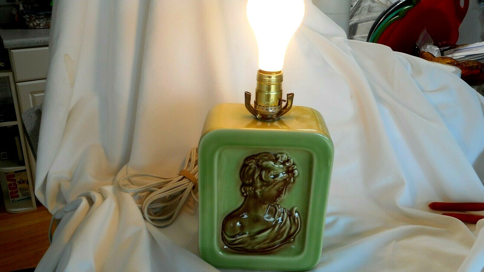 Retro Mid-Century Table Lamp Lime Green Goddess Lady AS IS Electric (At