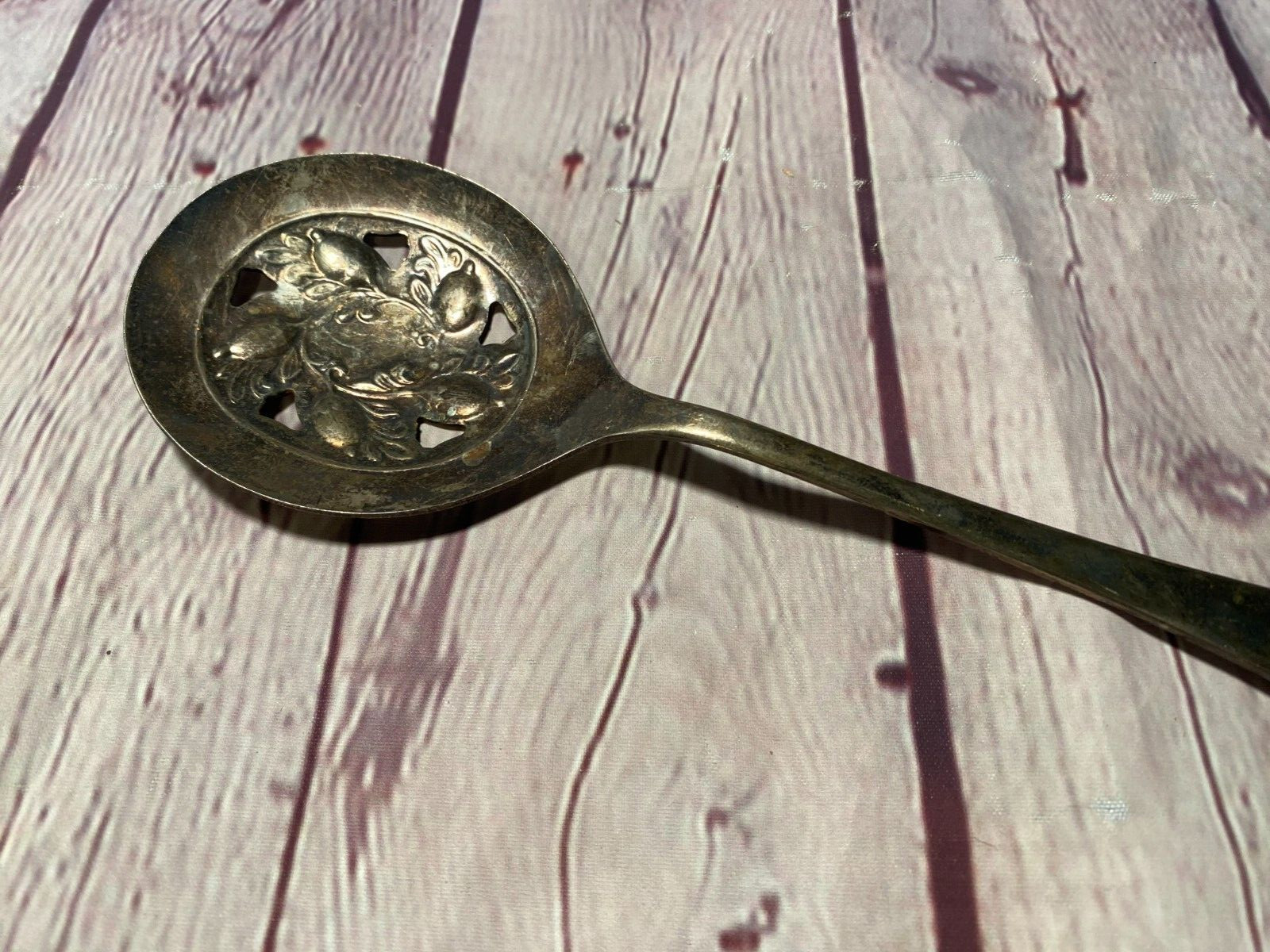 Sheffield England Silver Plated 8.5″ Slotted Serving Spoon Acorn Pattern Vintage