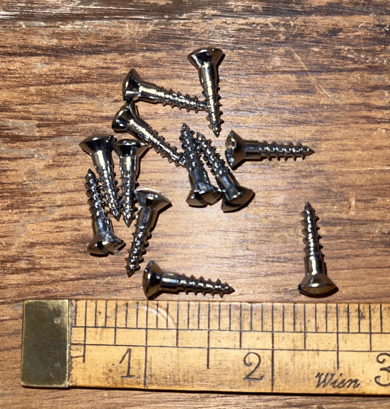 8 X 3/4” Wood Screw Slotted Oval Head Chrome