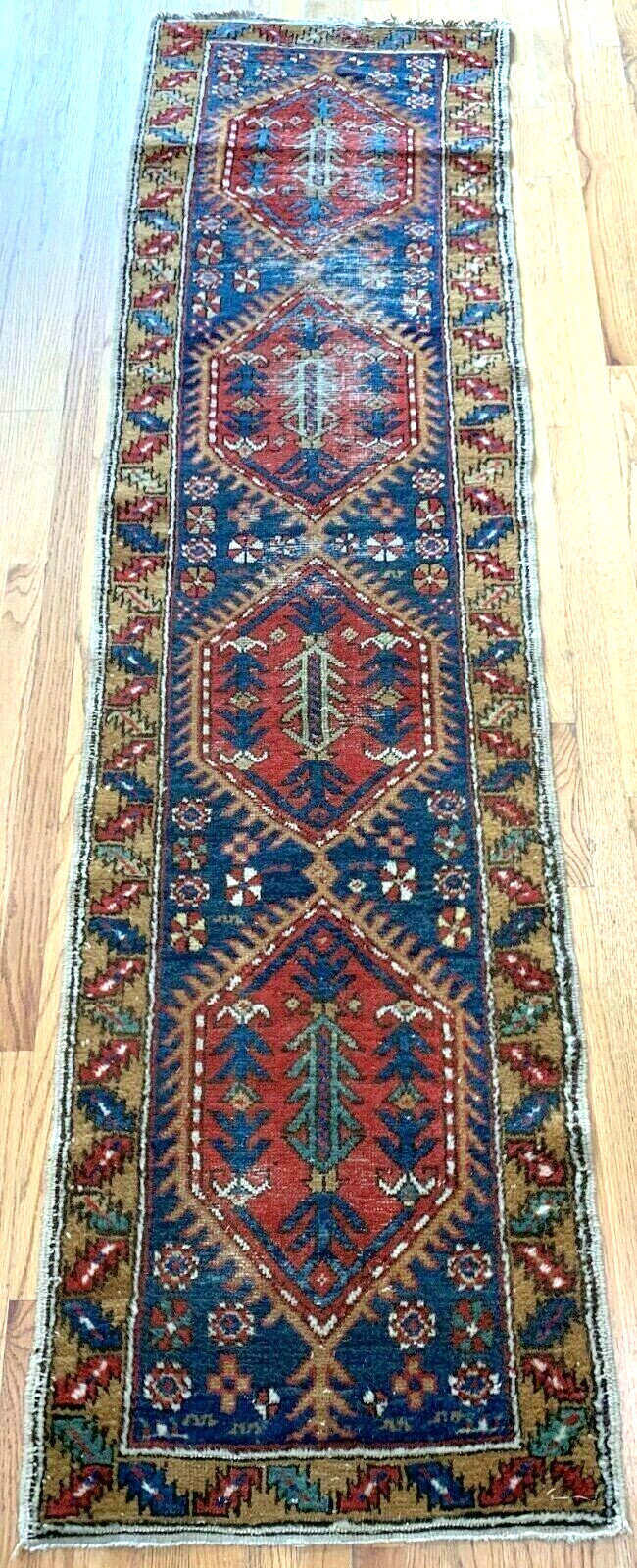 ANTIQUE RUNNER HERIZZ KARAJAA HAND KNOTTED WOOL ORIENTAL RUG CLEANED 2’4″x8’8″