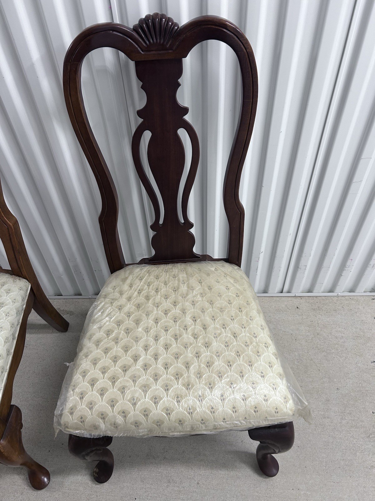 2 Queen Ann Dark Wood Antique Dining Chairs Lexington Furniture Co