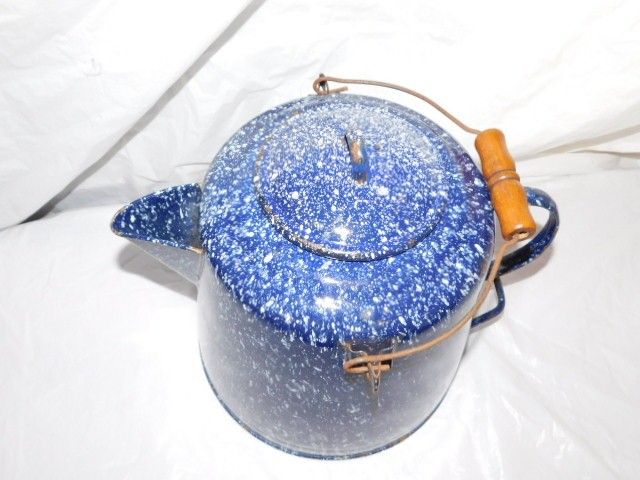 old primitive enamel enamelware granite graniteware coffee pot farmhouse antique