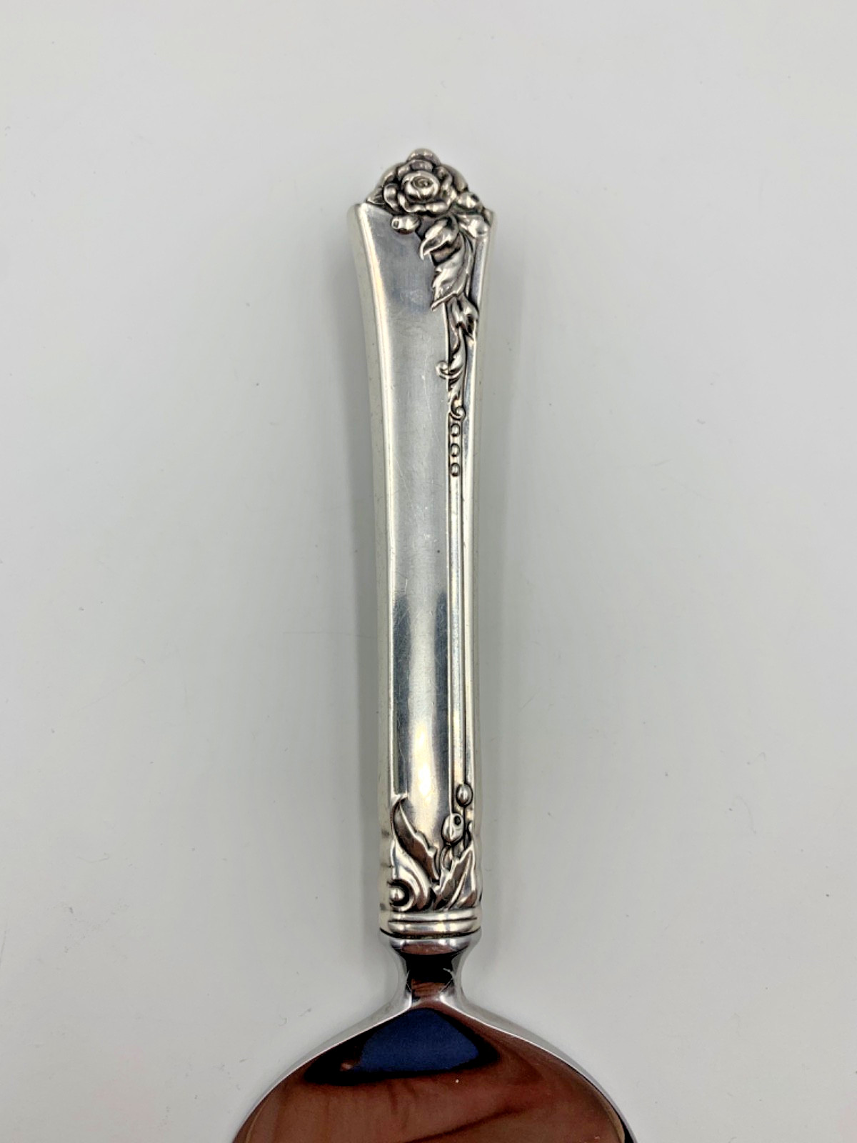 Oneida Damask Rose Sterling Cake Server Silver Handle 10-1/2″ AAR-12/25