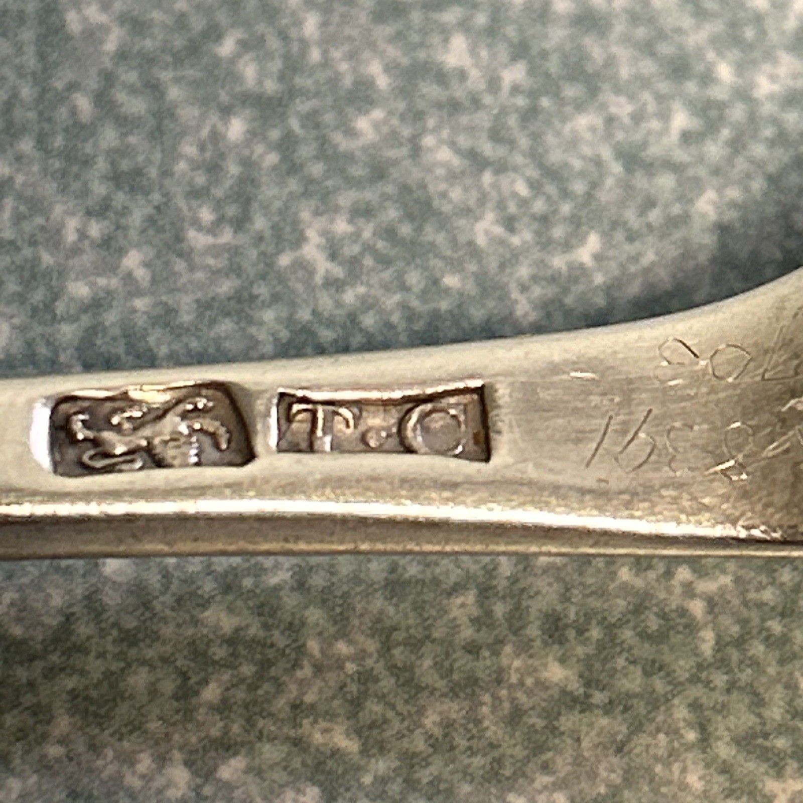 Sterling Silver Georgian Table Spoon Thomas Chawner London 1773 61.0g Excellent