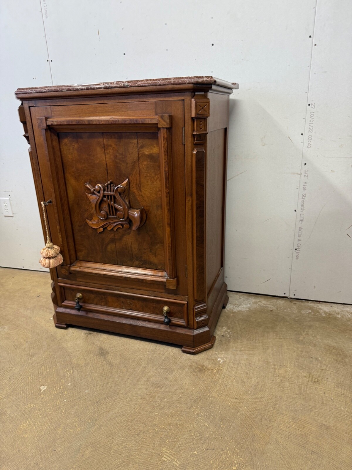 Antique Victorian Burl Walnut Credenza Marble Top Hall Console Table 1860 Carved