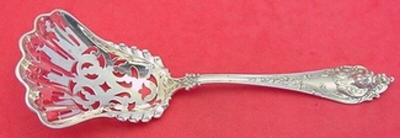 Cherub by Watson-Newell Sterling Silver Almond Scoop w/ 3-D Cherub Handle 6 1/2″