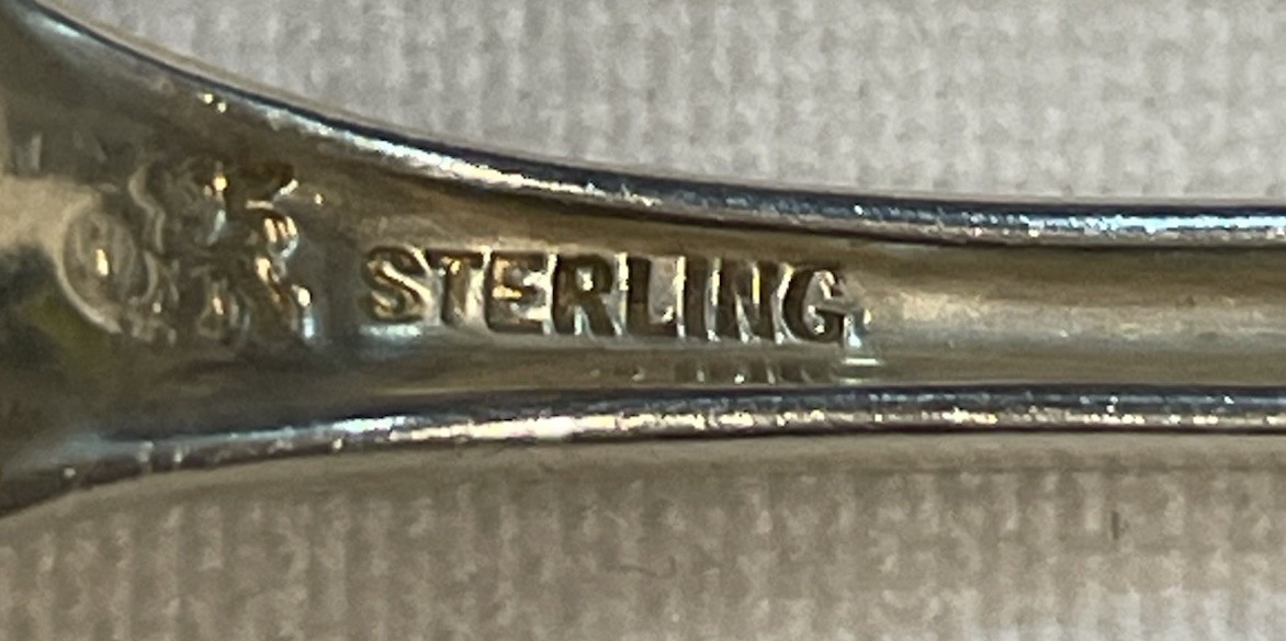 Exquisite Sterling Silver 1880 Whiting Pattern Bead 5 5/8” Fluted Jelly Spoon