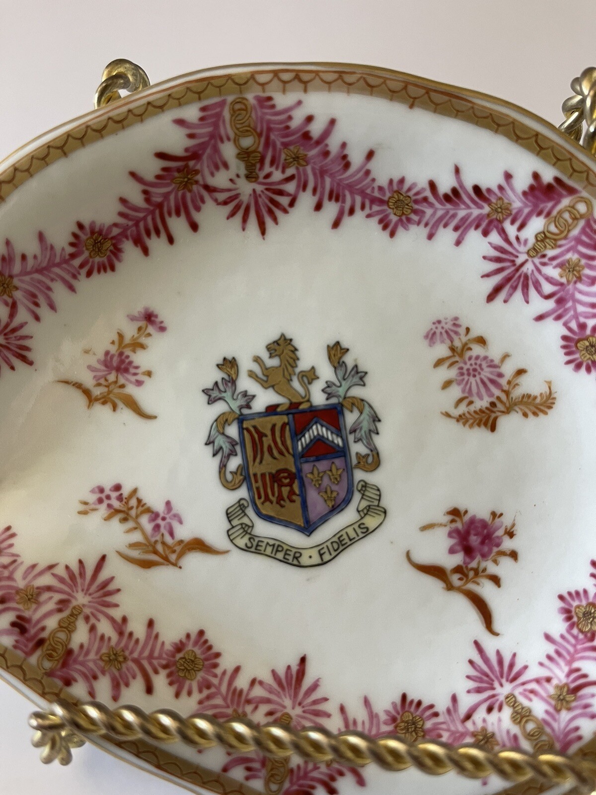 Antique Chinese Export Leaf Ashtray Armorial Always Faithful Semper Fidelis