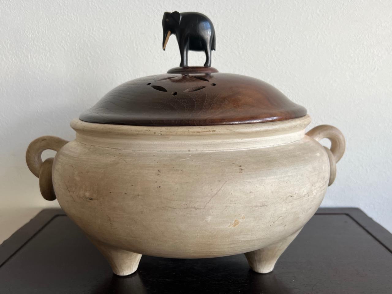 Chinese Qing Dynasty Clay Incense Burner / W 32[cm] / Plate Ming Censor Bowl Pot