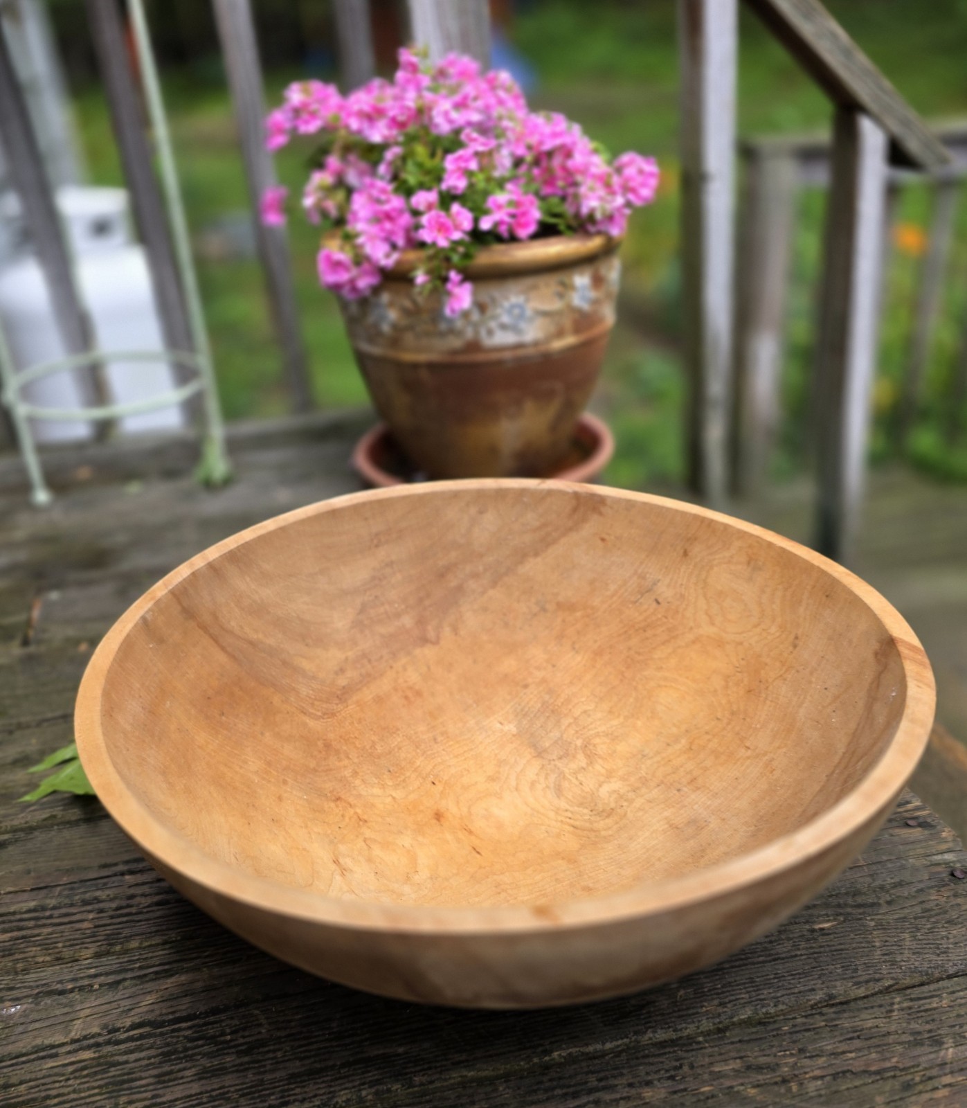 Rare Vintage Primitive Farmhouse XL Wood Dough Bowl 18.25″ W, 6.5″ T