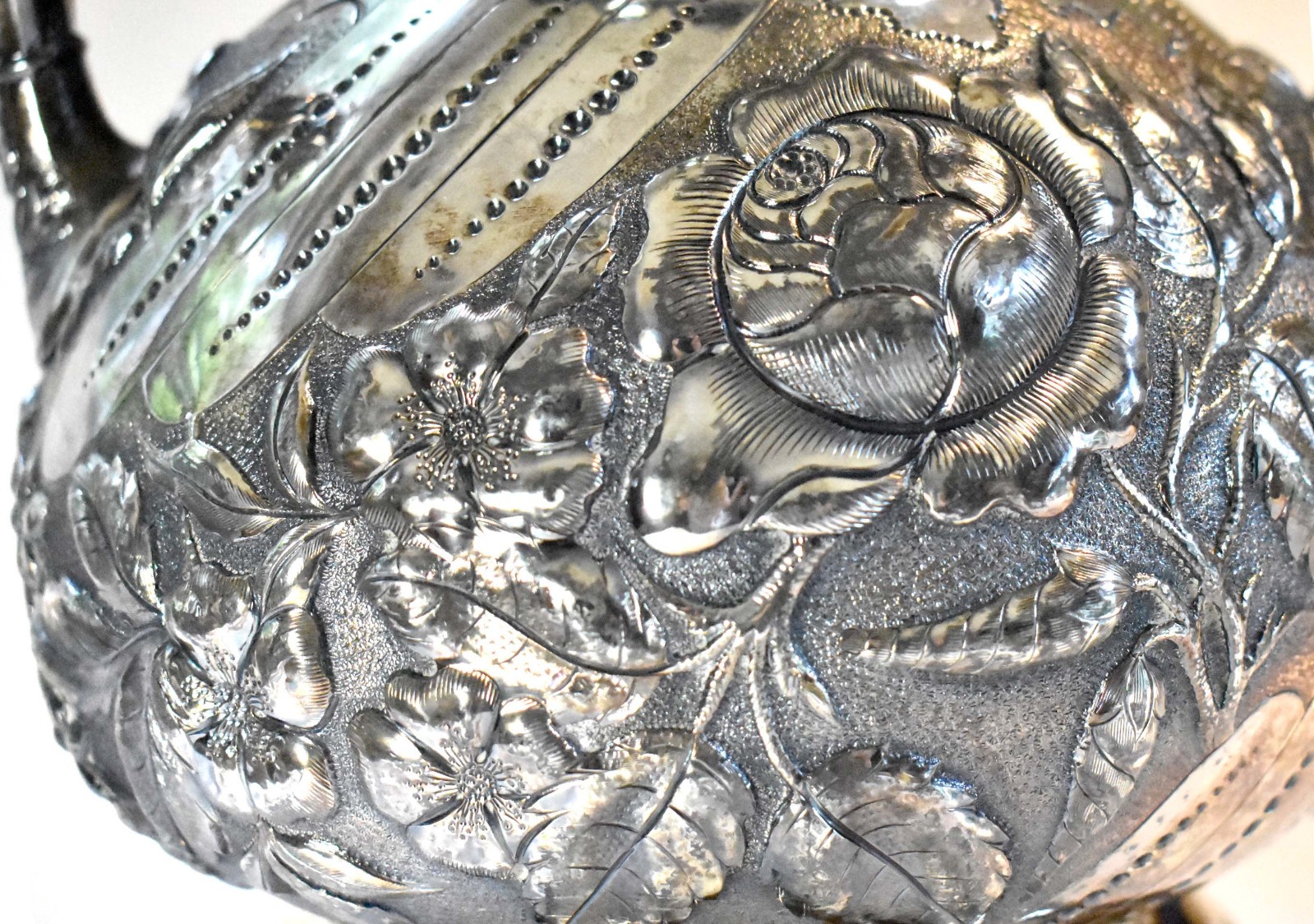 Magnificent 1890 Urn – Pairpoint Quadruple Silverplate -Floral Repoussé – 1 gal.